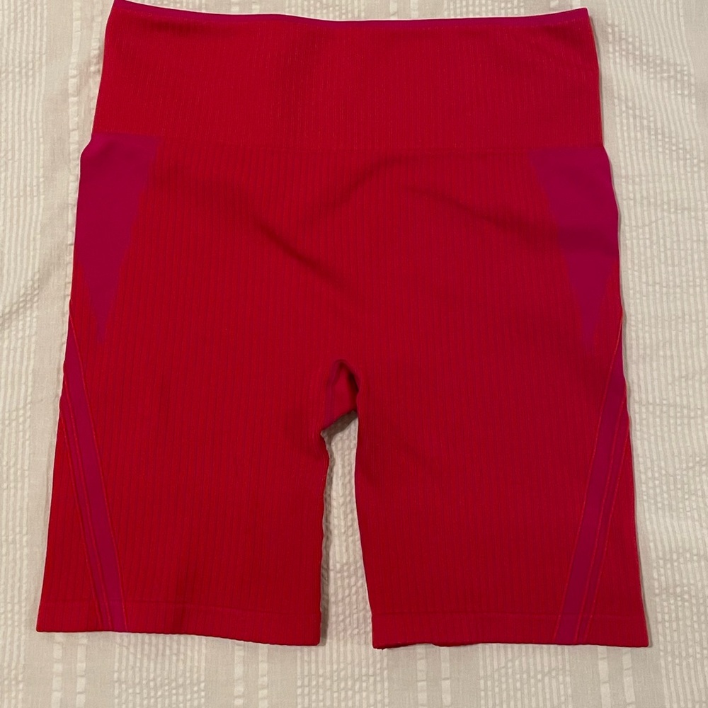 Ryka raspberry pink ribbed high waisted bike shorts size XL